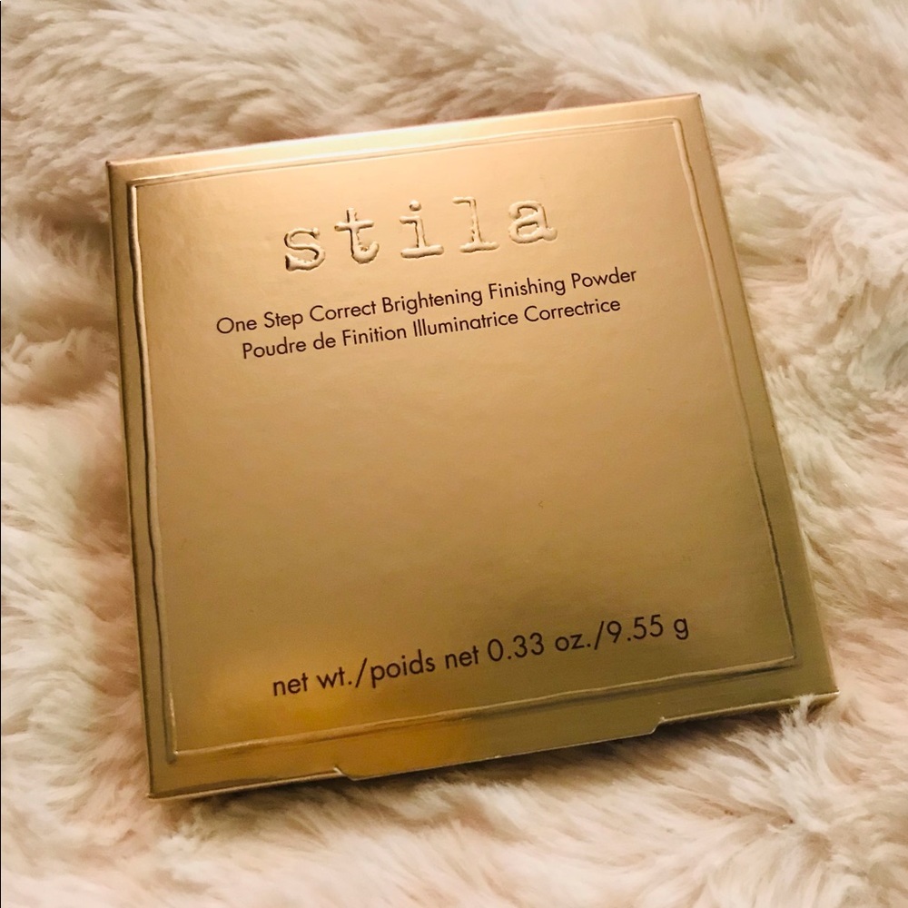 Stila One Step Correct Powder- Light